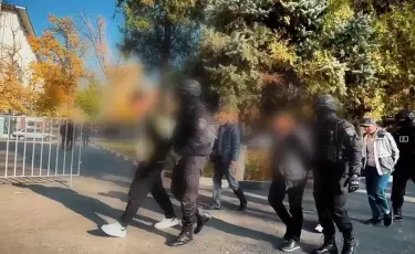 Шымкенттіктерге жоқ брендтік заттарды млн теңгеге сатқан алаяқтар ұсталды