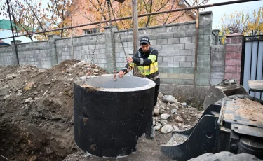 Алматының Әуезов ауданында тозған ескі инженерлік желілер жаңартылып жатыр