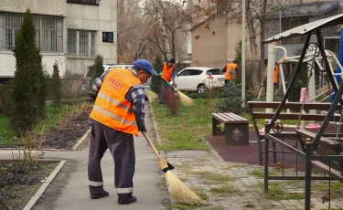 В Алматы будут штрафовать подрядчиков за плохую уборку дворов и улиц