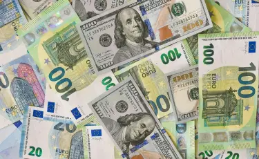 Курс доллара и евро в обменниках Алматы 18 декабря 2024