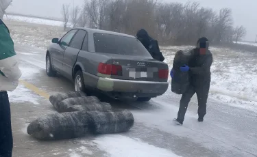 266 килограмм проблем: полицейские Карагандинской области поймали наркокурьеров с крупной партией