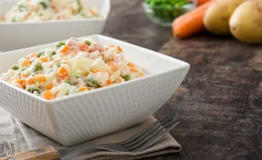 Оливье салатын көп жеудің қандай қаупі бар