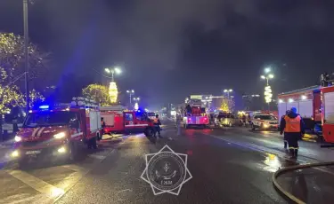 Пожар вспыхнул в здании КБТУ в Алматы