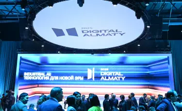 Қала әкімі Digital Almaty форумында инновациялық әзірлемелермен танысты