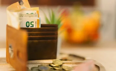 Курс доллара и евро в обменниках Алматы 18 января 2025