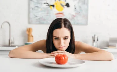 Как мозг нас обманывает: ученые нашли причину переедания