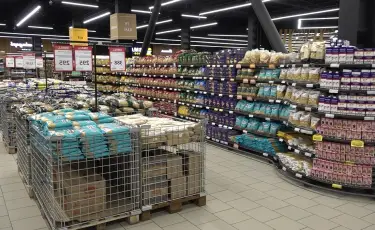 Made in KZ: какие товары в алматинских супермаркетах привлекли внимание министра торговли и интеграции