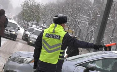 Парковка по правилам: как водители могут помочь в уборке снега в Алматы