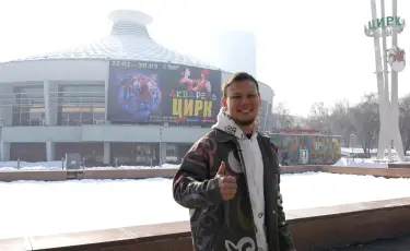 Эквилибр өнері: Almaty TV цирк әртісінің ерекше жұмысы туралы баяндайды