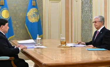 Президент встретился с председателем Агентства по делам госслужбы Дарханом Жазыкбаем