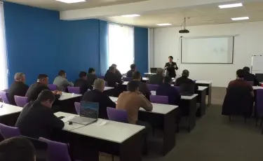 Жетісу облысында ауыл әкімдері партаға отырып, сабақ оқи бастады