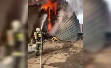 Пожар на складе в Турксибском районе ликвидирован