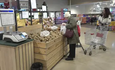 В Казахстане начал дешеветь картофель