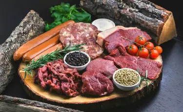 Ситуацию с ценами на мясо прокомментировали в Минсельхозе