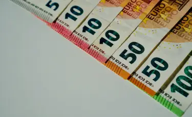 Курс доллара и евро в обменниках Алматы 25 февраля 2025