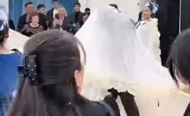 Ер азамат тойында қалыңдықпен бірге сәлем сала жаздады