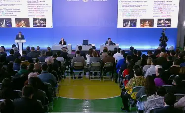 Ерболат Досаев Алмалы ауданы тұрғындарымен кездесті