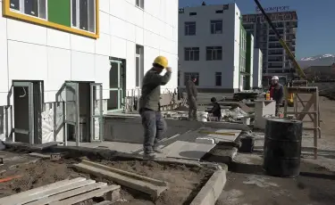 Қазақстанда мектеп құрылысын жүргізу қарқынды іске асырылуда