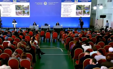 Ерболат Досаев Медеу ауданы тұрғындарымен кездесті