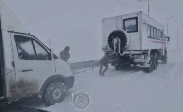 Қар құрсауында қалған 200-ге жуық адам құтқарылды