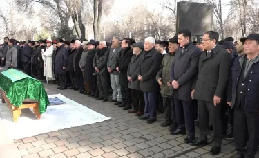 Казахстанцы простились с известным писателем Дулатом Исабековым