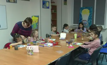 Елдегі үкіметтік емес ұйымдар қандай жобаларды іске асыруда