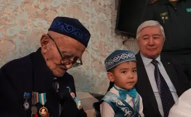 Абыз ақсақал кейінгі ұрпаққа бейбіт күннің қадірін білуді ескертті