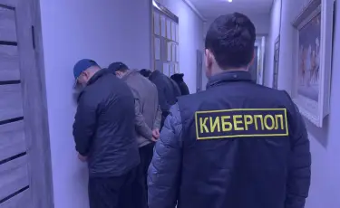 Алматы облысында 600 млн теңгеге алаяқтық жасаған дропперлер тобы ұсталды
