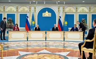 Казахстан и Словения рассмотрели ряд социальных и экономических вопросов