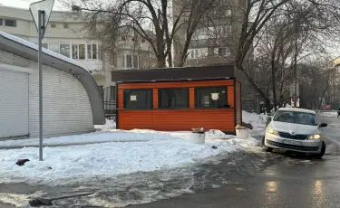 Бостандық ауданында 100-ден астам заңсыз дүңгіршек бөлшектелді
