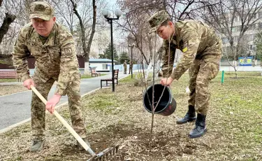 День очищения: военнослужащие приняли участие в эко-акции