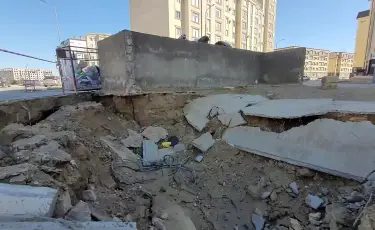 Ақтаудағы қомақты қаржыға сатып алған қоқыс жәшігі қирап қалды