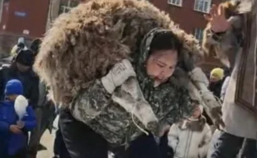 Ауыр қошқарды 100 рет көтерген әйел жеңімпаз атанды