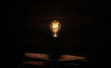 Ұлы көлдер аймағында 900 мың адам жарықсыз қалды