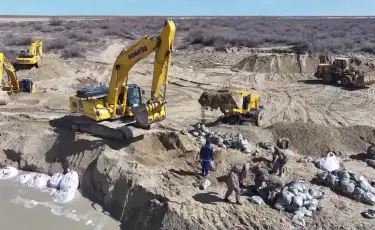 Жем өзенінің суы көтеріліп, Құлсарыда бөгет салу жұмыстары басталды