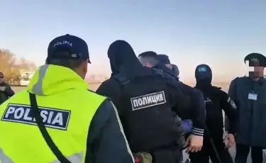 ШҚО-да 9 жыл бойы іздеуде жүрген қылмыскер әуежайда ұсталды