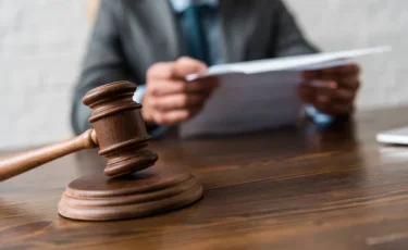 Ақсу қаласында қарттарды азаптаған пансионат қызметкері сотталды