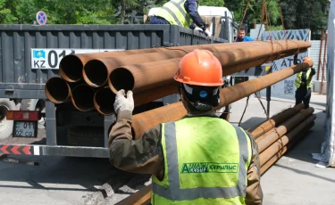 Алматыда 40 жылдан астам бұрын пайдалануға берілген құбыр қайта жаңғыртылады