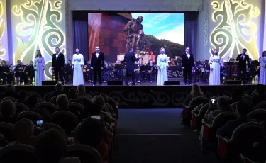В Алматы при полном аншлаге состоялся концерт, посвященный 80-летию Великой Победы