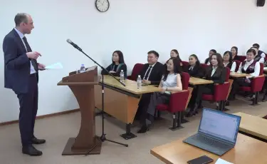Болашақ судьяларға Висмар институтының профессоры дәріс өтті