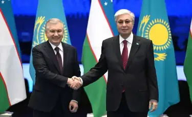 Қасым-Жомарт Тоқаев Шавкат Мирзиёевтің шақыруымен Өзбекстанға барады