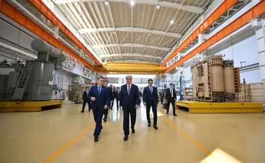 Президент Шымкенттегі бірқатар өндіріс орнымен танысты