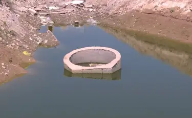 Алты жасар бала нәжіс толы құдыққа құлап, көз жұмды