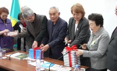 Рафаэль әлемі: Алматыда жазушы шығармаларының жинағы жарық көрді