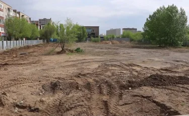 В частной собственности: актюбинцы требуют облагородить заброшенный земельный участок