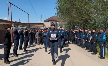 Қызмет бабында қаза тапты: Жамбыл облысында полицейді соңғы сапарға шығарып салды