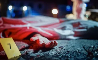 Семейде вагон арасынан өтіп кетпек болған әйел адам пойыз астына түсіп, көз жұмды