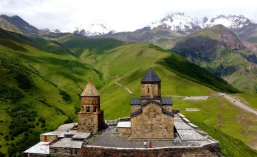 Топ-10:  Казахстан среди лидеров по числу туристов в Грузии