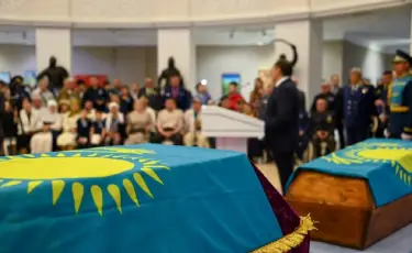 Никто не забыт: останки двух солдат ВОВ доставили из Москвы в Астану