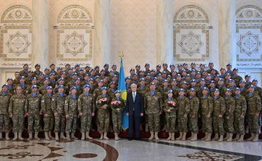 Миротворцы встретились с Президентом: обсуждены приоритеты службы